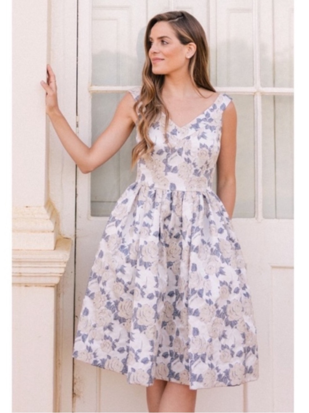 gal meets glam ava rose jacquard floral midi dress